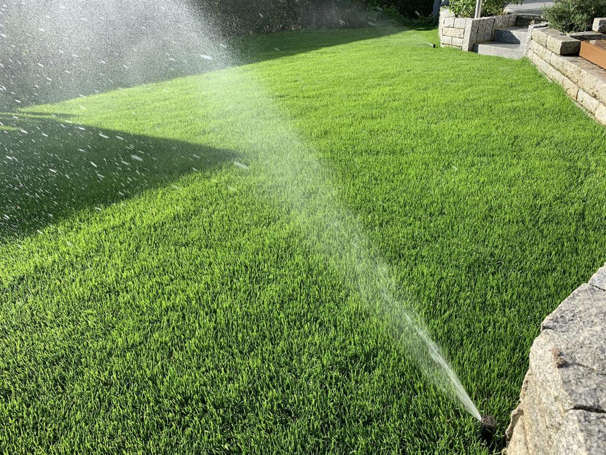 Gartenbwässerung mit Versenkregner